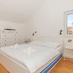 3 Bedroom Amazing In Holiday home *