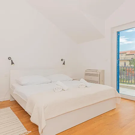 3 Bedroom Amazing In Σπίτι διακοπών *
